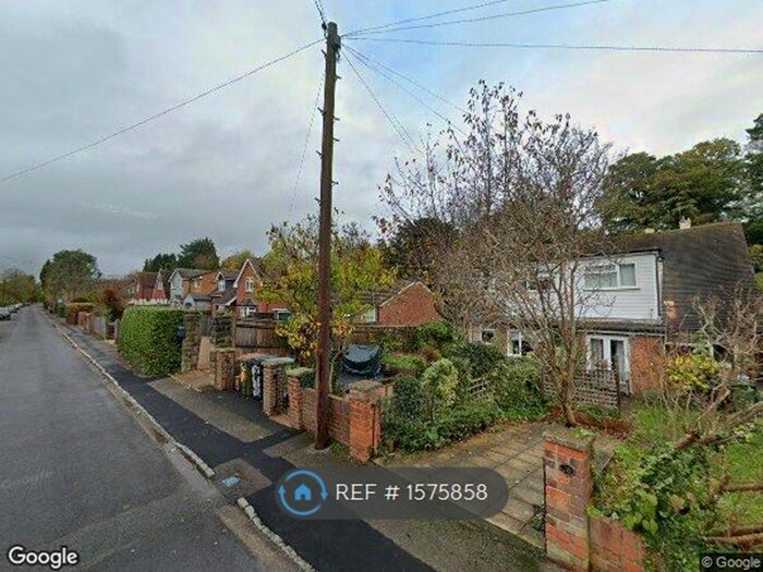 3 Bedroom Semi-Detached House To Rent In Shiplake Bottom, Peppard Common, Henley-On-Thames, RG9