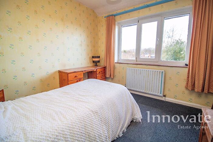 3 Bedroom End Of Terrace House For Sale In Harvington Road, Oldbury, B68