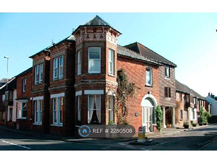 1 Bedroom Flat To Rent In Chapel Lane, Wimborne, BH21