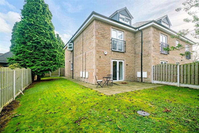 2 Bedroom Flat For Sale In Apartment, Manor House, Doncaster Road, Thrybergh, Rotherham, S65