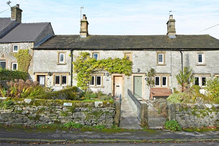 2 Bedroom Cottage For Sale In Home Cottage, Middleton-By-Youlgrave, DE45