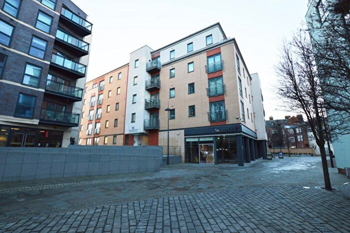 2 Bedroom Apartment To Rent In Waterloo Apartments, City Centre, LS10