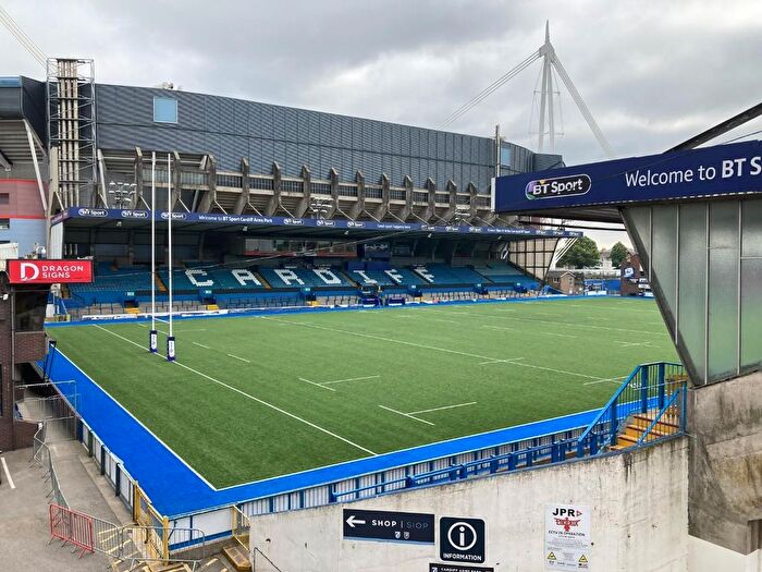 2 Bedroom Flat To Rent In Dunraven House, Westgate Street, Cardiff, CF10