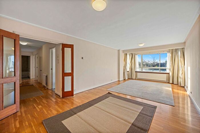 2 Bedroom Flat To Rent In Willesden Lane, Brondesbury Park, NW6