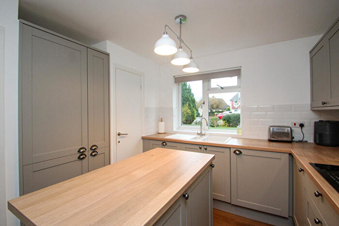 2 Bedroom Apartment To Rent In Havelock Road, Southampton, SO31