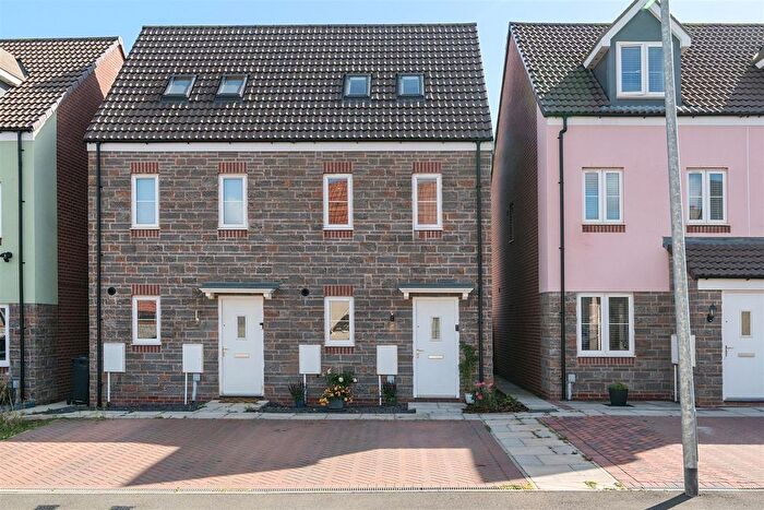 3 Bedroom Semi-Detached House For Sale In Goldenrod Road, Emersons Green, Bristol, BS16
