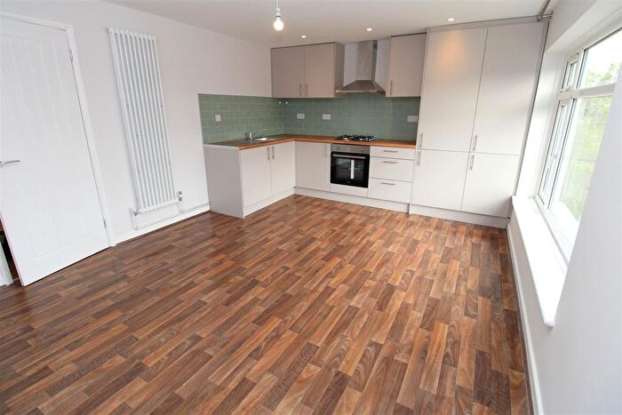 2 Bedroom Flat To Rent In Bexley Road, Erith, DA8