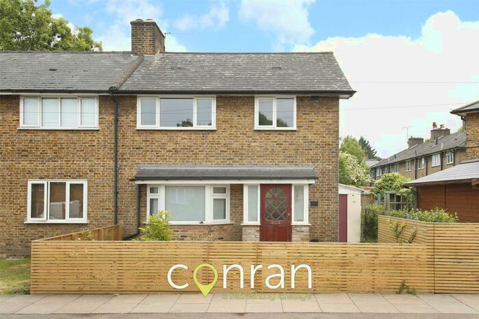 4 Bedroom Semi-Detached House To Rent In St. Norbert Road, Brockley, SE4