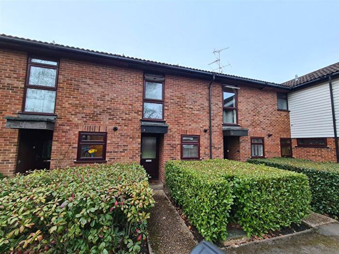 2 Bedroom Terraced House To Rent In Alder Close, Aldershot, GU12