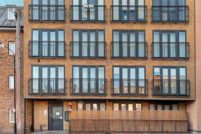 1 Bedroom Flat To Rent In Tower Mews, Walthamstow, London, E17