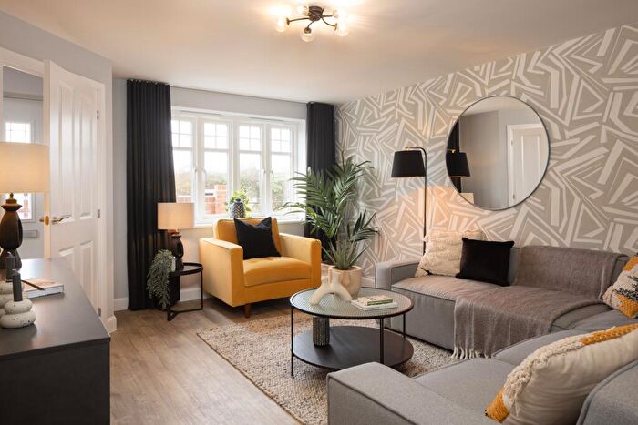 3 Bedroom Semi-Detached House For Sale In Station Road, New Waltham, Grimsby, North East Lincolnshire, DN36