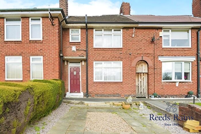 3 Bedroom Terraced House To Rent In Herries Road, Sheffield, South Yorkshire, S5