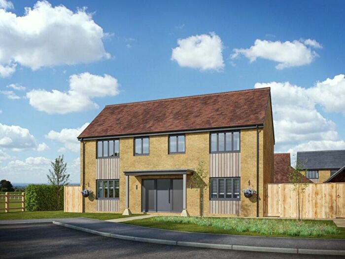 4 Bedroom Detached House For Sale In Loft Grove, MK43