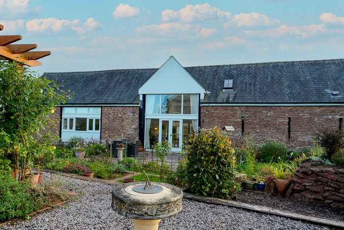 4 Bedroom Barn Conversion For Sale In Foy, HR9