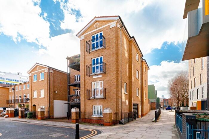 1 Bedroom Flat For Sale In Masters Street, London, E1