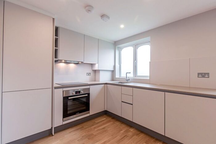 1 Bedroom Flat To Rent In Carterhatch Lane, Enfield, EN1