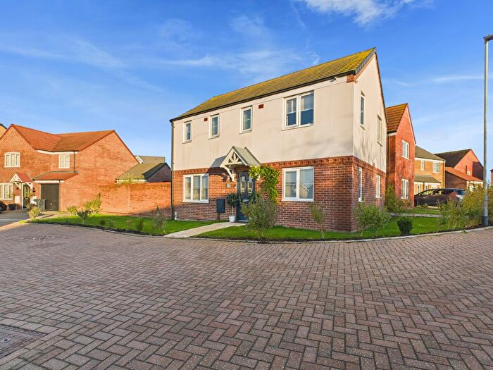 3 Bedroom Detached House For Sale In Howes Road, Bradwell, NR31