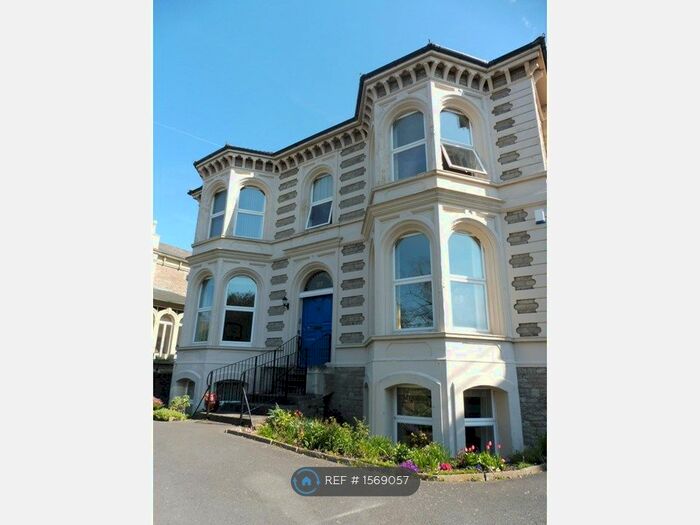 2 Bedroom Flat To Rent In Victoria Road, Clevedon, BS21