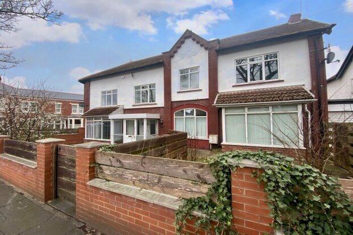 5 Bedroom Property To Rent In The Gardens, Whitley Bay, NE25