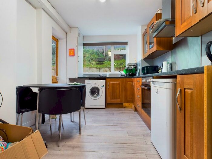 6 Bedroom Terraced House To Rent In Mafeking Road, BN2