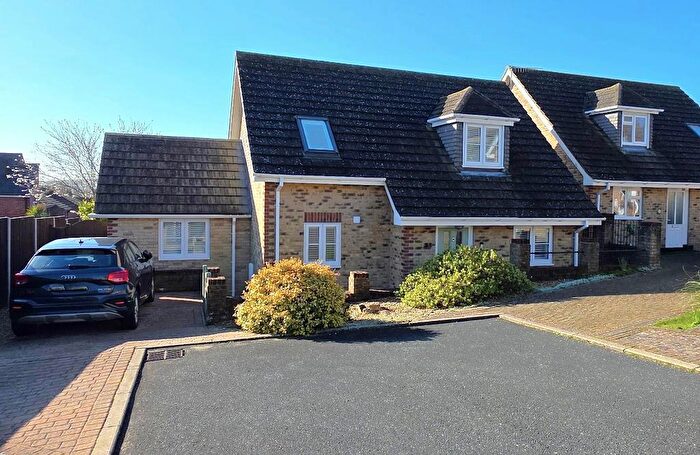 3 Bedroom Detached House For Sale In The Mews, St Helens, Isle Of Wight, PO33