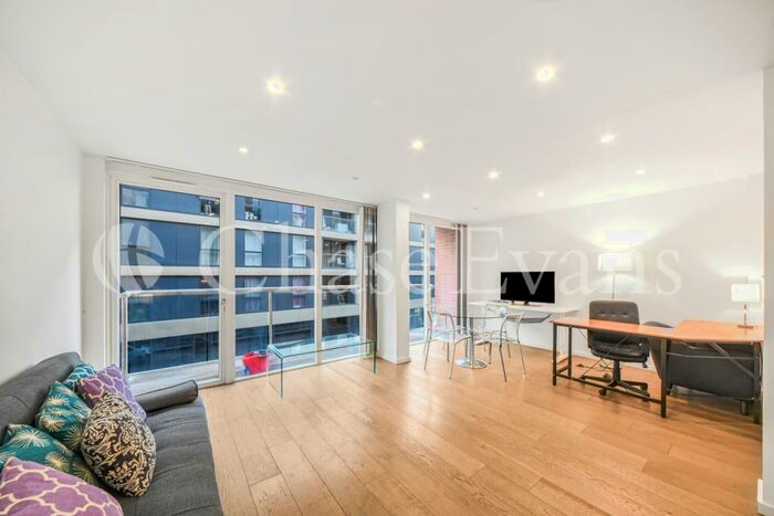 2 Bedroom Apartment To Rent In Worcester Point, Clerkenwell Quarter, Clerkenwell, EC1V