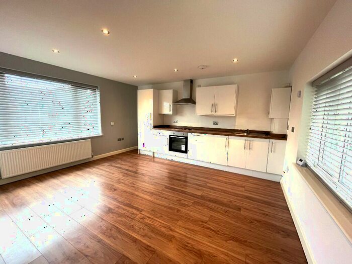 1 Bedroom Flat To Rent In New Road, Birmingham, B45