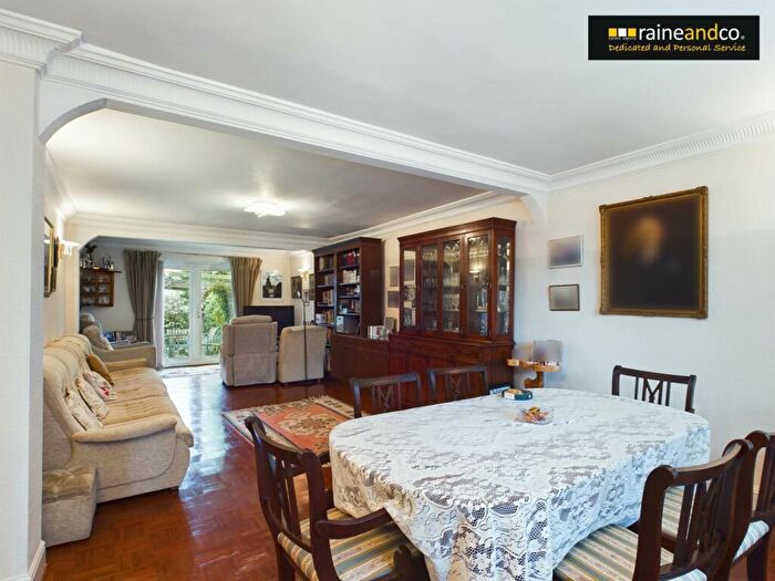 2 Bedroom Detached Bungalow For Sale In Fairview, Potters Bar, EN6