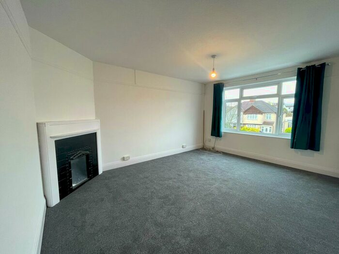 2 Bedroom Flat To Rent In Kellaway Avenue, Henleaze, Bristol, BS6