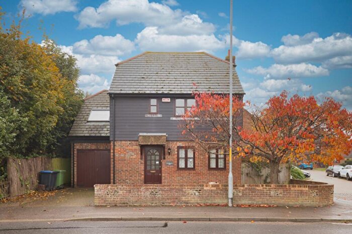 4 Bedroom Detached House For Sale In Old Kingsdown Close, Broadstairs, Kent, CT10