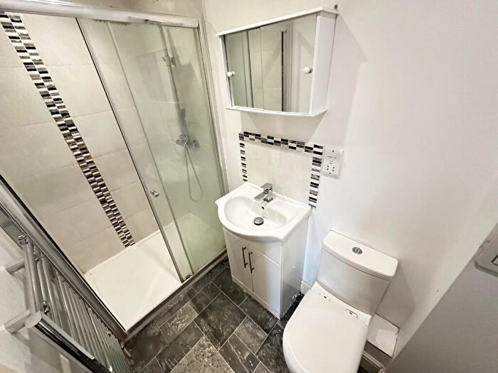 1 Bedroom Apartment To Rent In Mulberry Close, Luton, Bedfordshire, LU1