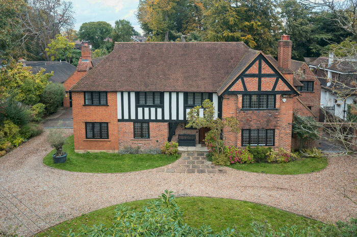 5 Bedroom Detached House To Rent In Fife Road, East Sheen, SW14