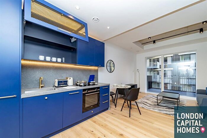 Studio For Sale In Dulke House, Goodluck Hope Walk, London, E14