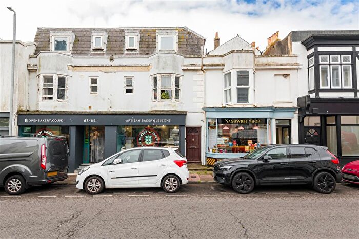 2 Bedroom Flat To Rent In St. Georges Road, Brighton, BN2