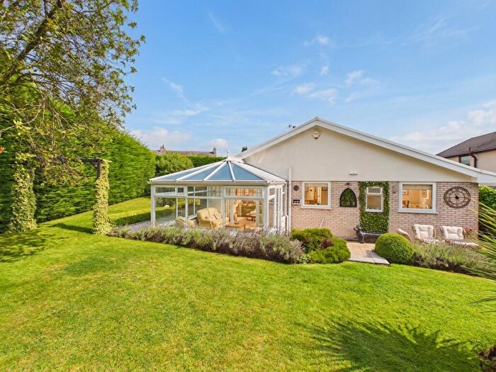 2 Bedroom Detached Bungalow For Sale In Barker Close, Burton, LA6