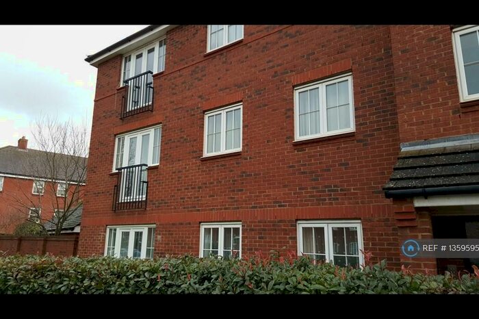2 Bedroom Flat To Rent In Cunningham Avenue, Hatfield, AL10