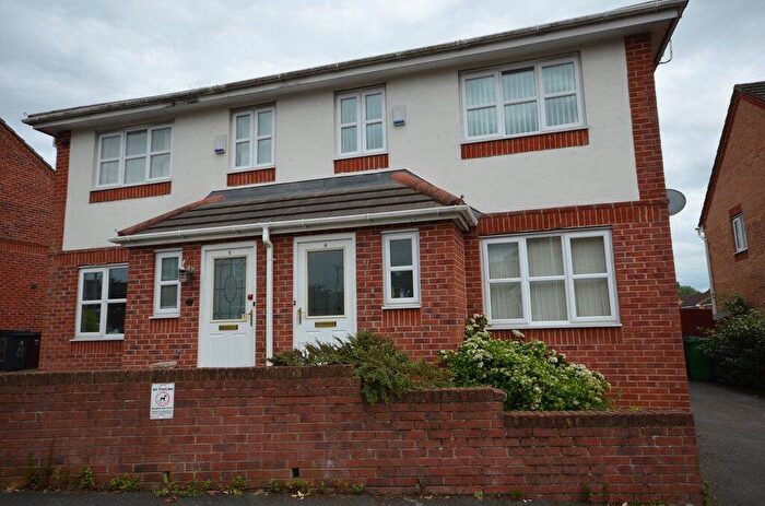 3 Bedroom Semi-Detached House To Rent In Brackenlea Drive, Blackley, Greater Manchester, M9