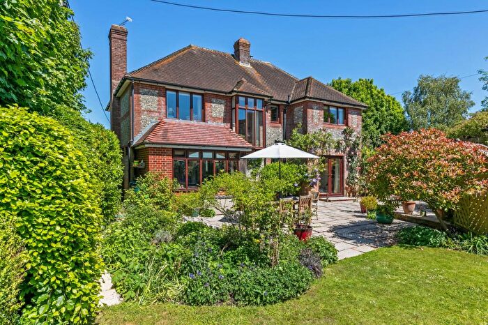 4 Bedroom Detached House For Sale In Ovington, Alresford, SO24