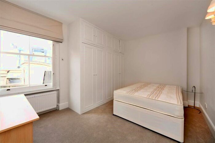 2 Bedroom Flat To Rent In Esterbrooke Street, Westminster, London, SW1P