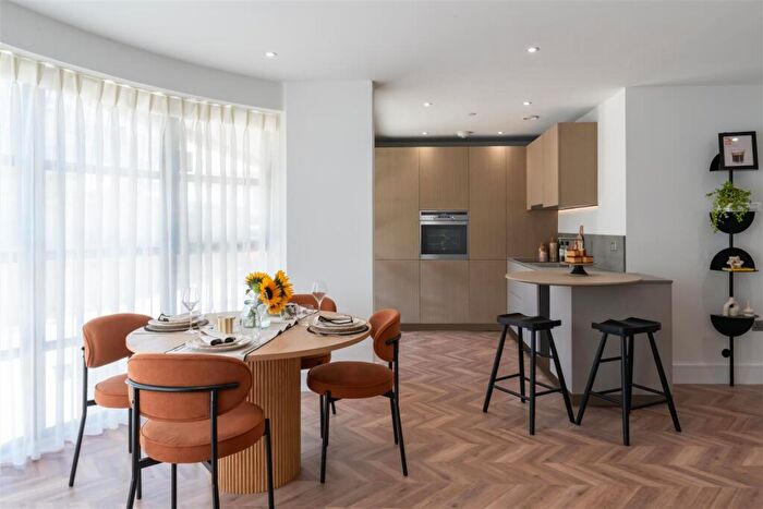 2 Bedroom Apartment For Sale In Studland Road, Alum Chine, BH4