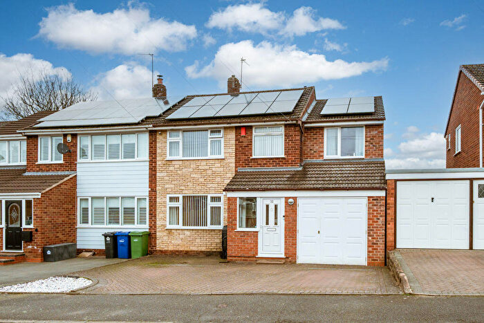 5 Bedroom Semi Detached House For Sale In Berkeley Drive, Kingswinford, DY6