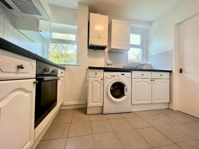 1 Bedroom Flat To Rent In Anerley Park, London, SE20