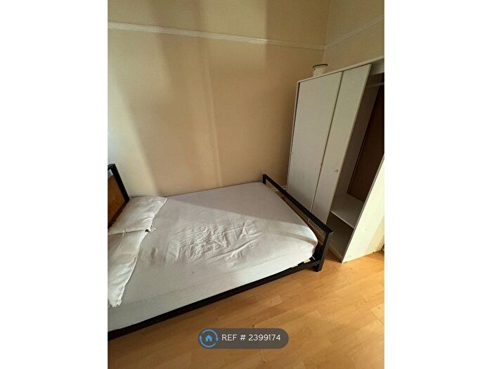 1 Bedroom Flat To Rent In High Road Leytonstone, London, E11