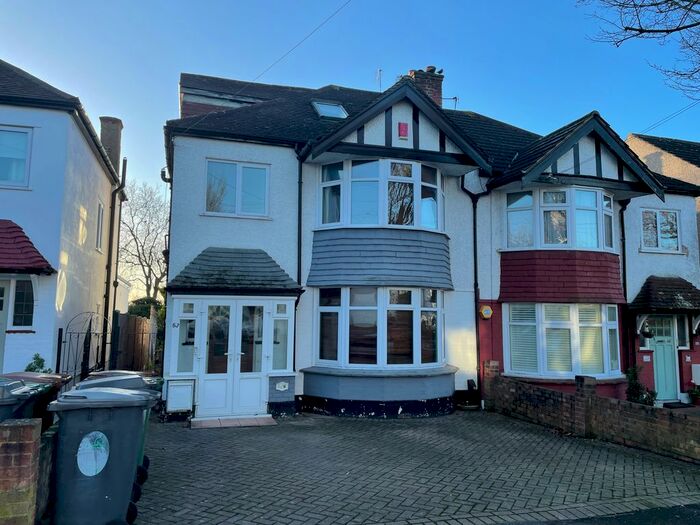 4 Bedroom Semi-Detached House To Rent In Victoria Road, London E4