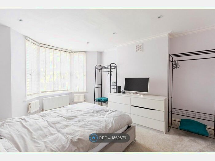 1 Bedroom Flat To Rent In Holloway, London, N7