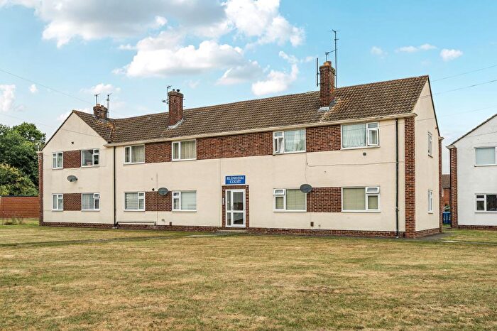 3 Bedroom Flat For Sale In Kidlington, Oxfordshire, OX5