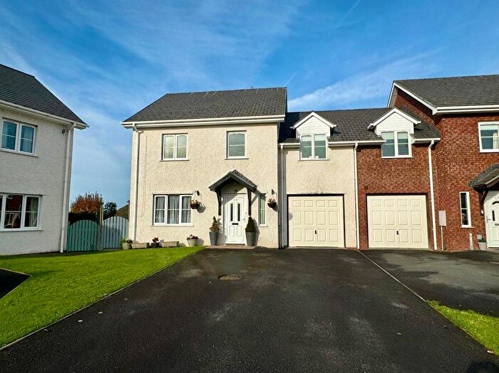 4 Bedroom Semi-Detached House For Sale In Maes Crugiau, Aberystwyth, SY23