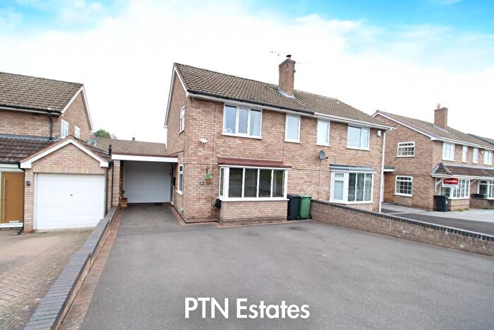 3 Bedroom Property For Sale In Braemar Avenue, Wordsley, DY8