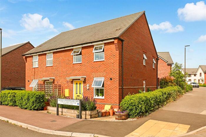 3 Bedroom Semi-Detached House For Sale In Alfred Underwood Way, Great Oldbury, Stonehouse, GL10