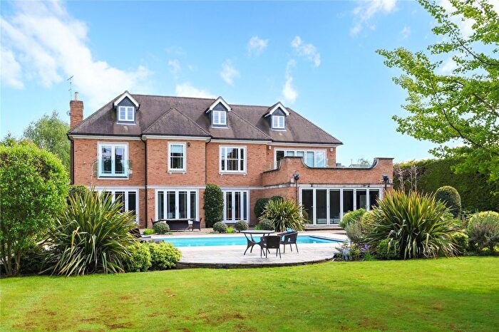 6 Bedroom Detached House To Rent In Park Close, Walton-On-Thames, Surrey, KT12